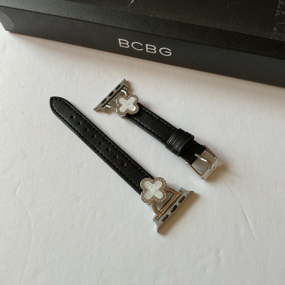 BCBG MAW24 BLACK LEATHER STRAP BAND APPLE WATCH CLOVER DETAIL SILVER BUCKLE NWT